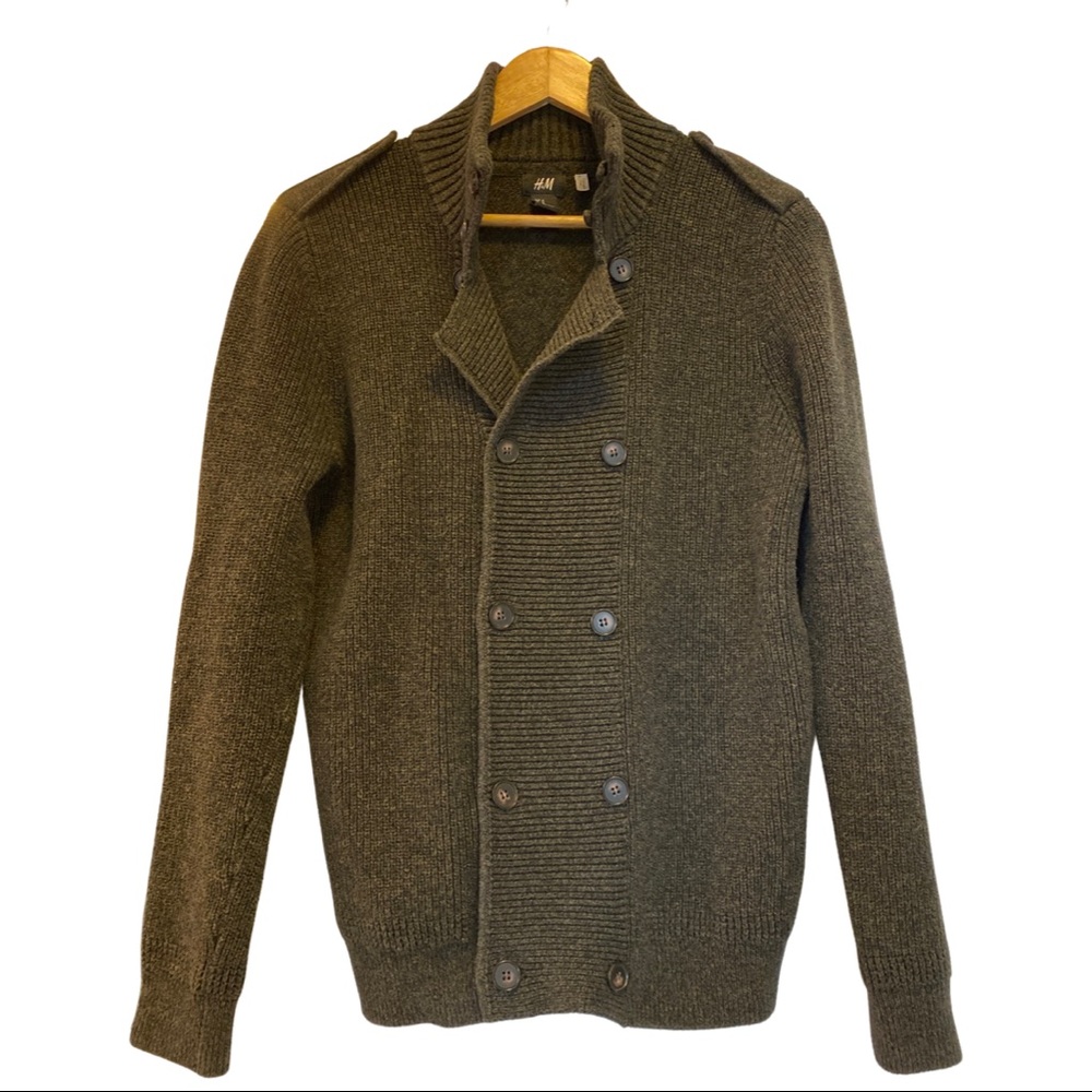 H&M Button up sweater